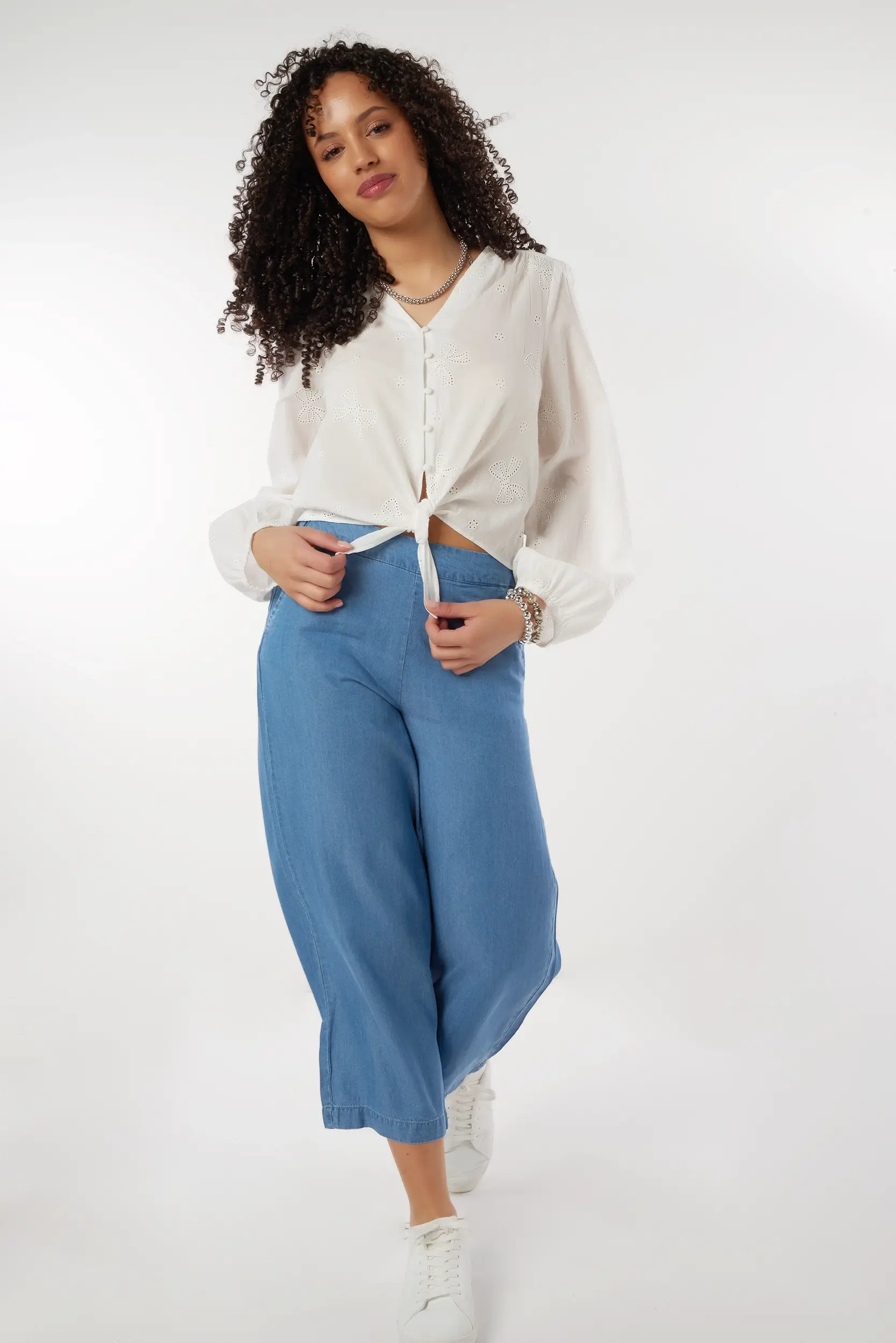 Blouse raffiné à nœuds brodés - ALYSSA-LC - (E-A11) - Image 3