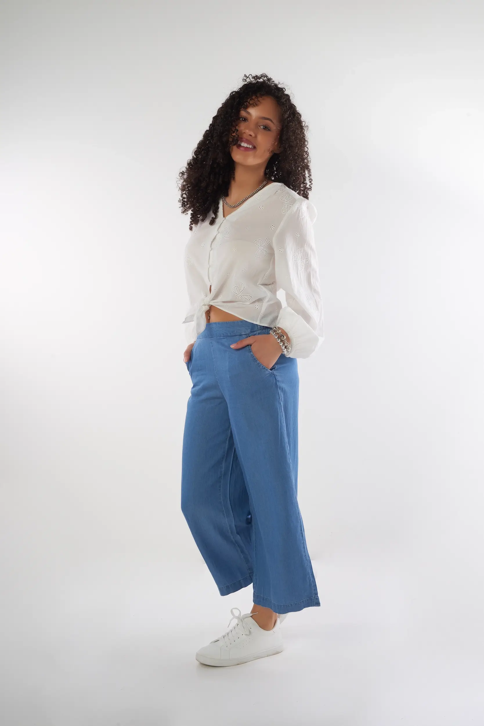 Blouse raffiné à nœuds brodés - ALYSSA-LC - (E-A11) - Image 5