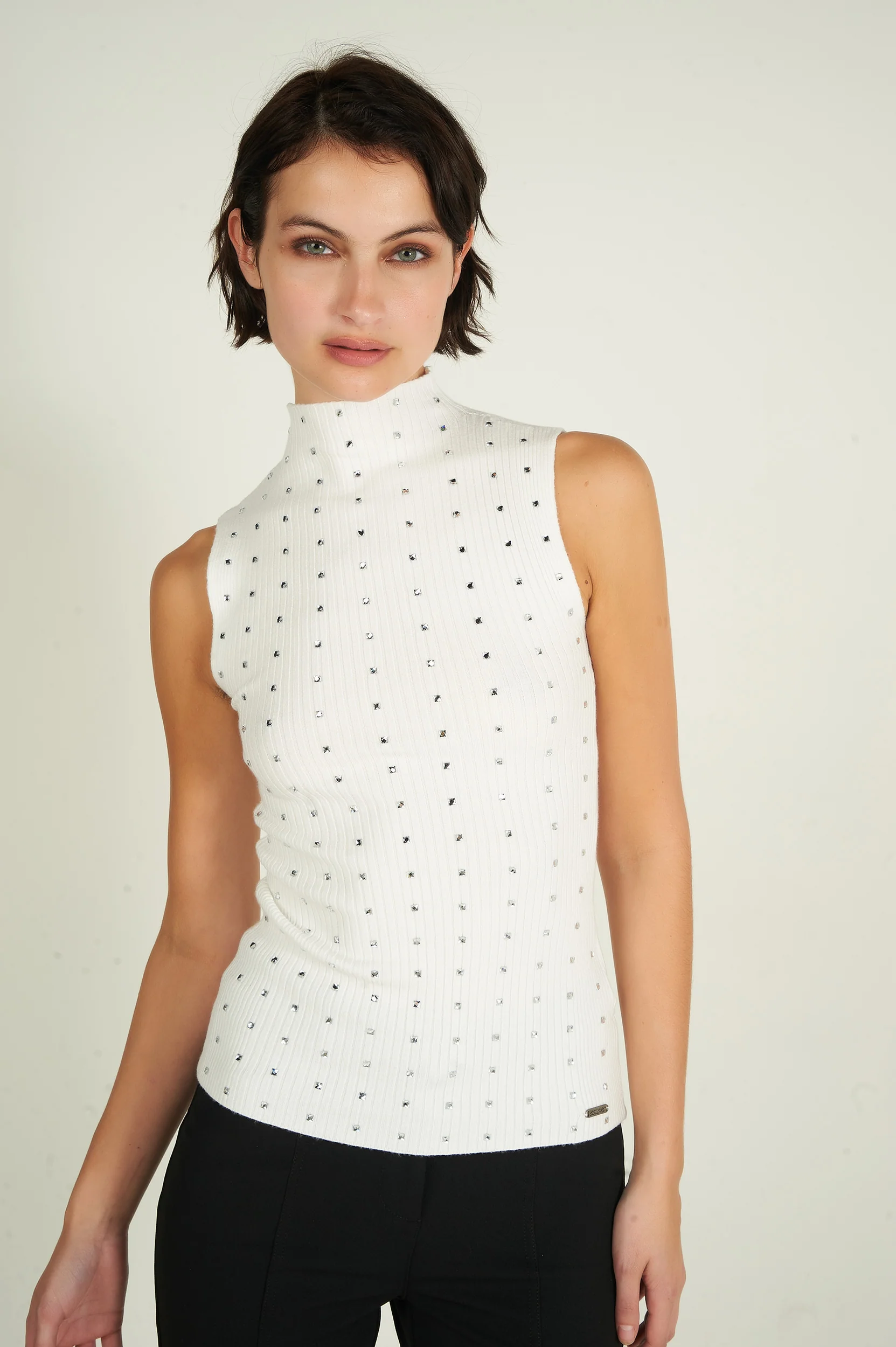 Camisole sans manches avec pierres - NOUR-Y2 - (E-B2) - Image 7