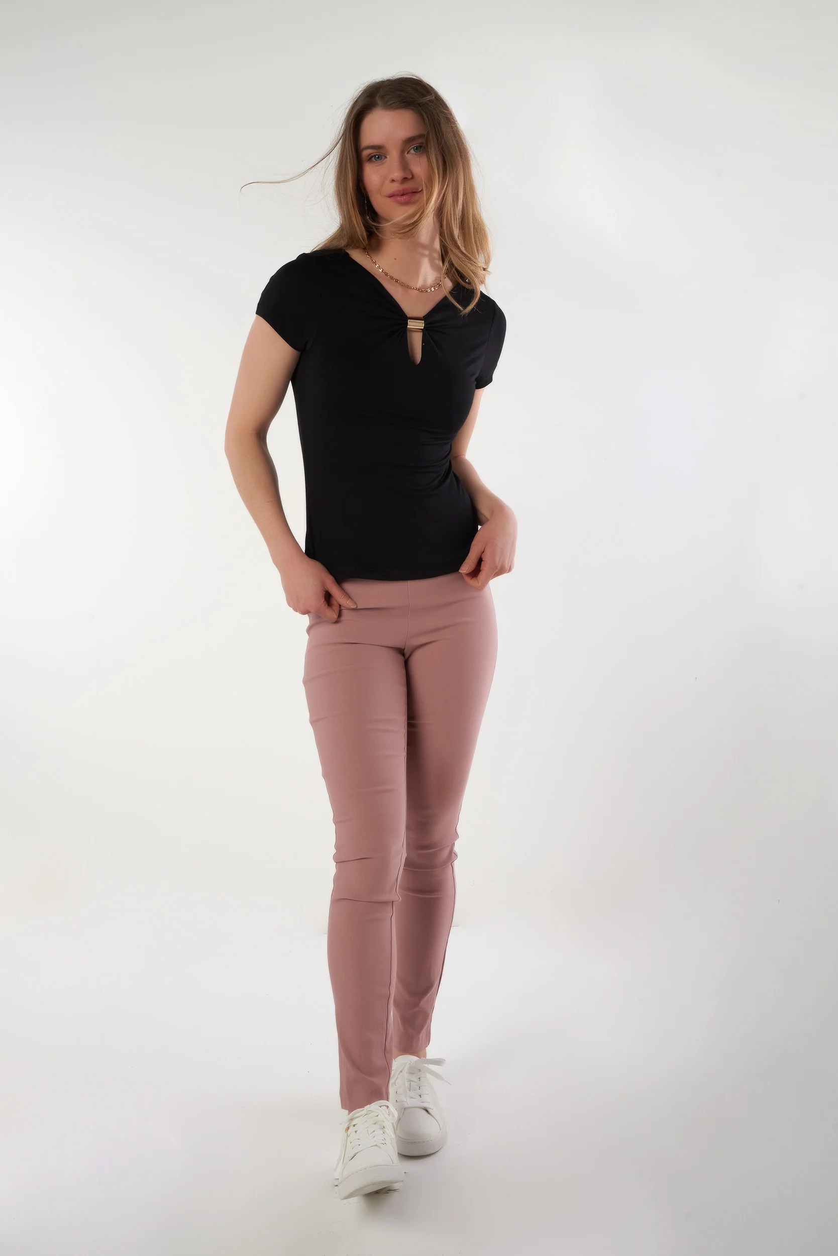 Haut chic avec détail doré - FERYEL - (E-A5) - Image 11