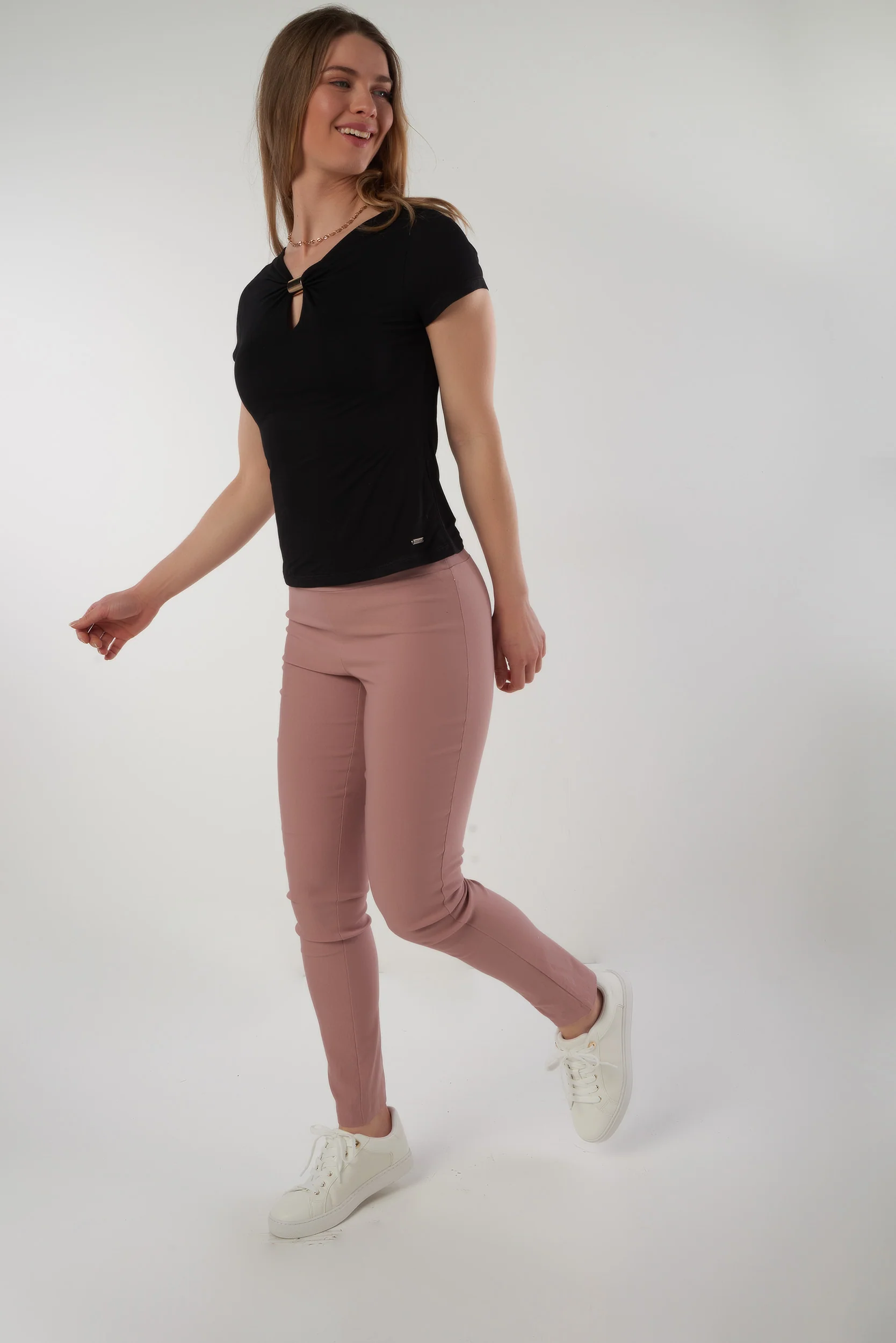 Haut chic avec détail doré - FERYEL - (E-A5) - Image 12