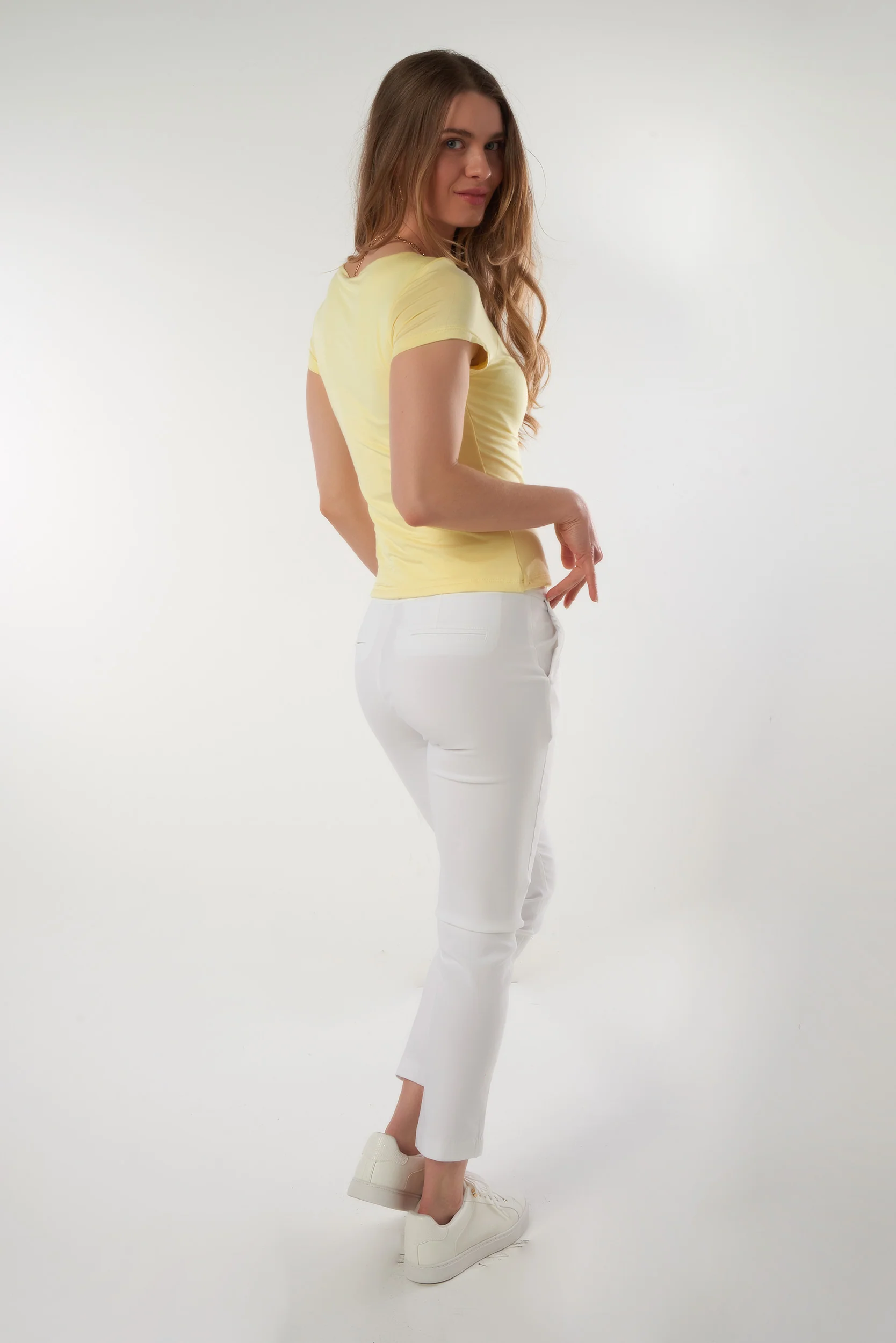 Haut chic avec détail doré - FERYEL - (E-A5) - Image 6
