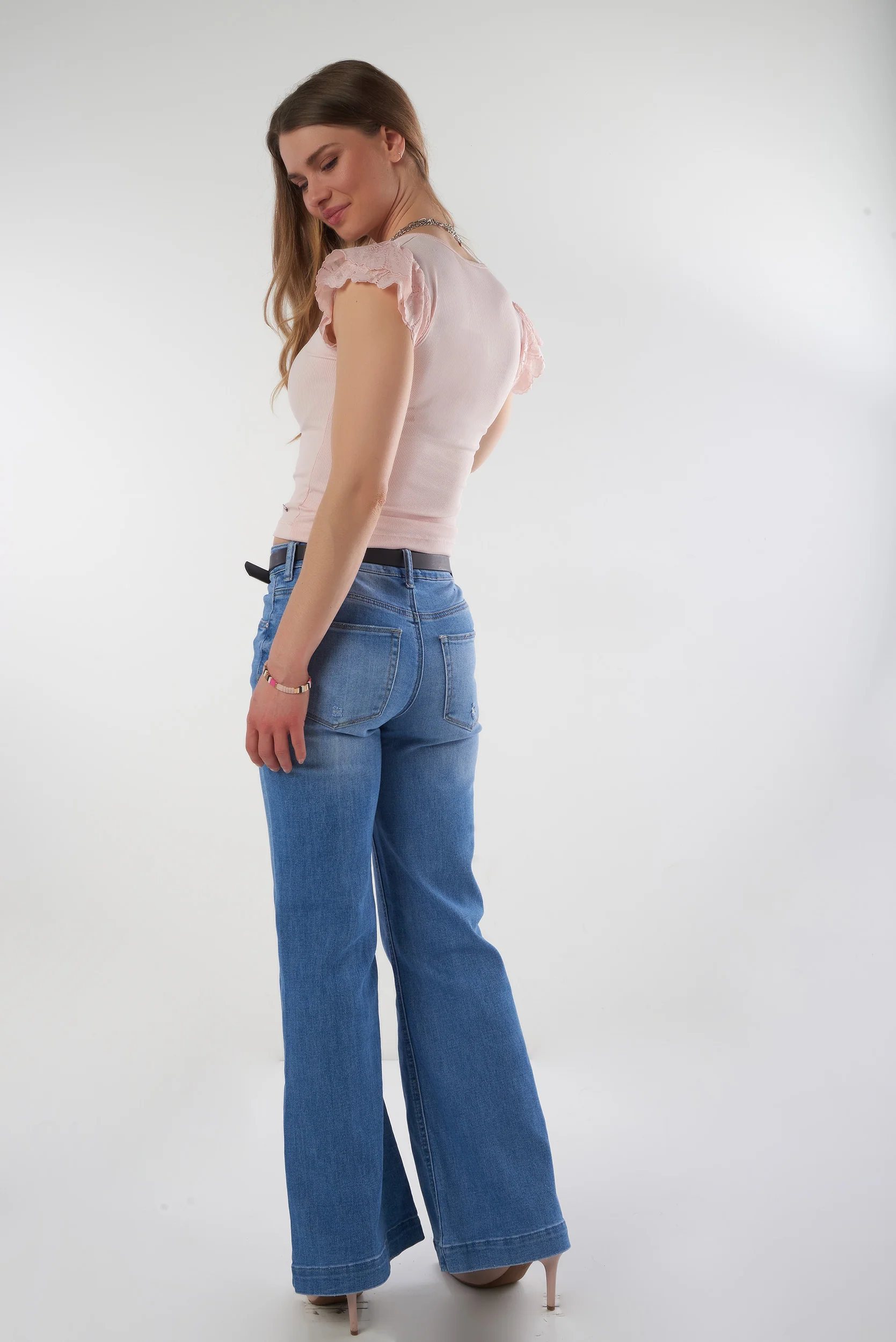 Haut à manches courtes avec dentelle - FLORINE - (E-A5) - Image 11