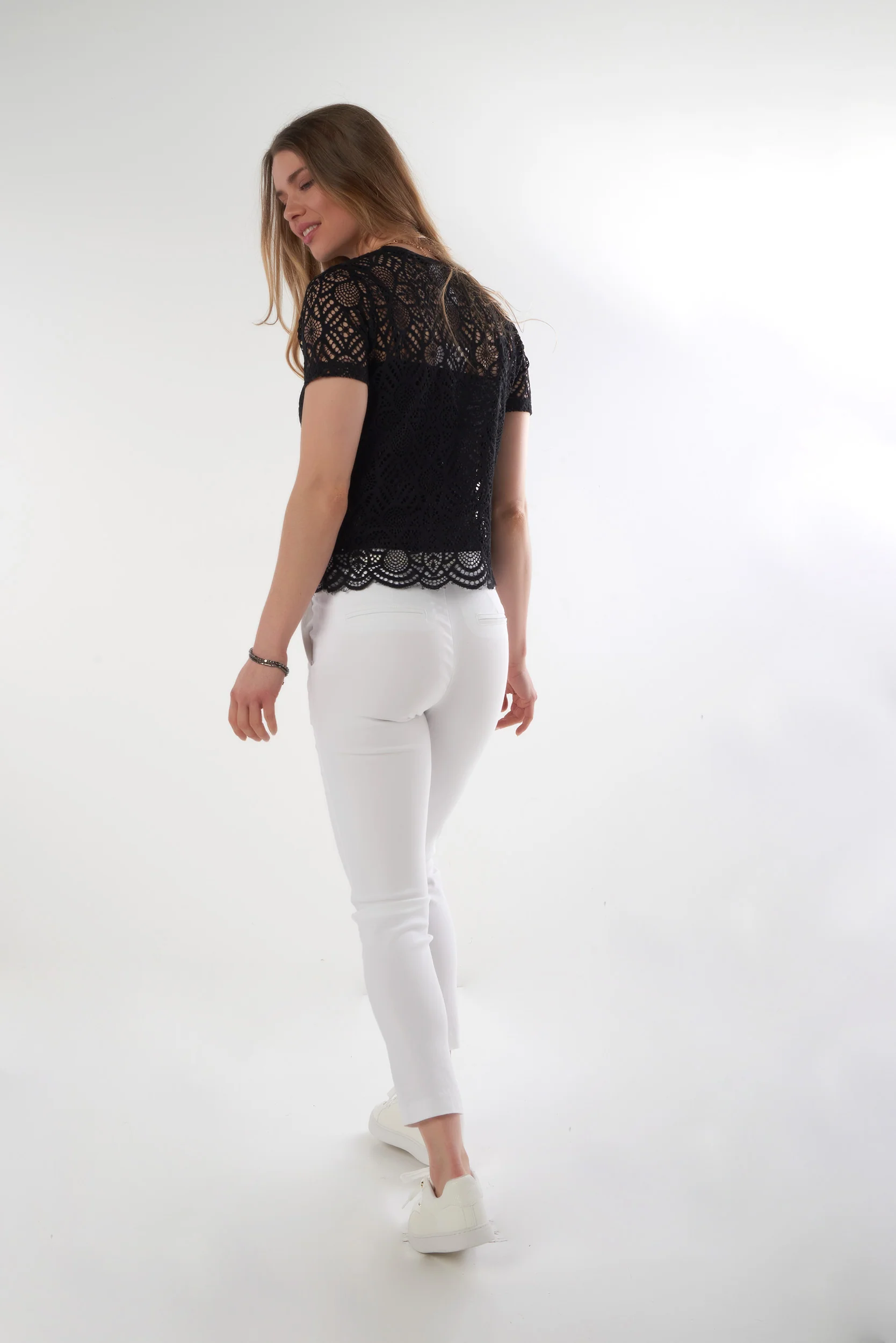 Haut en dentelle à manches courtes - MALINA - (E-A5) - Image 13