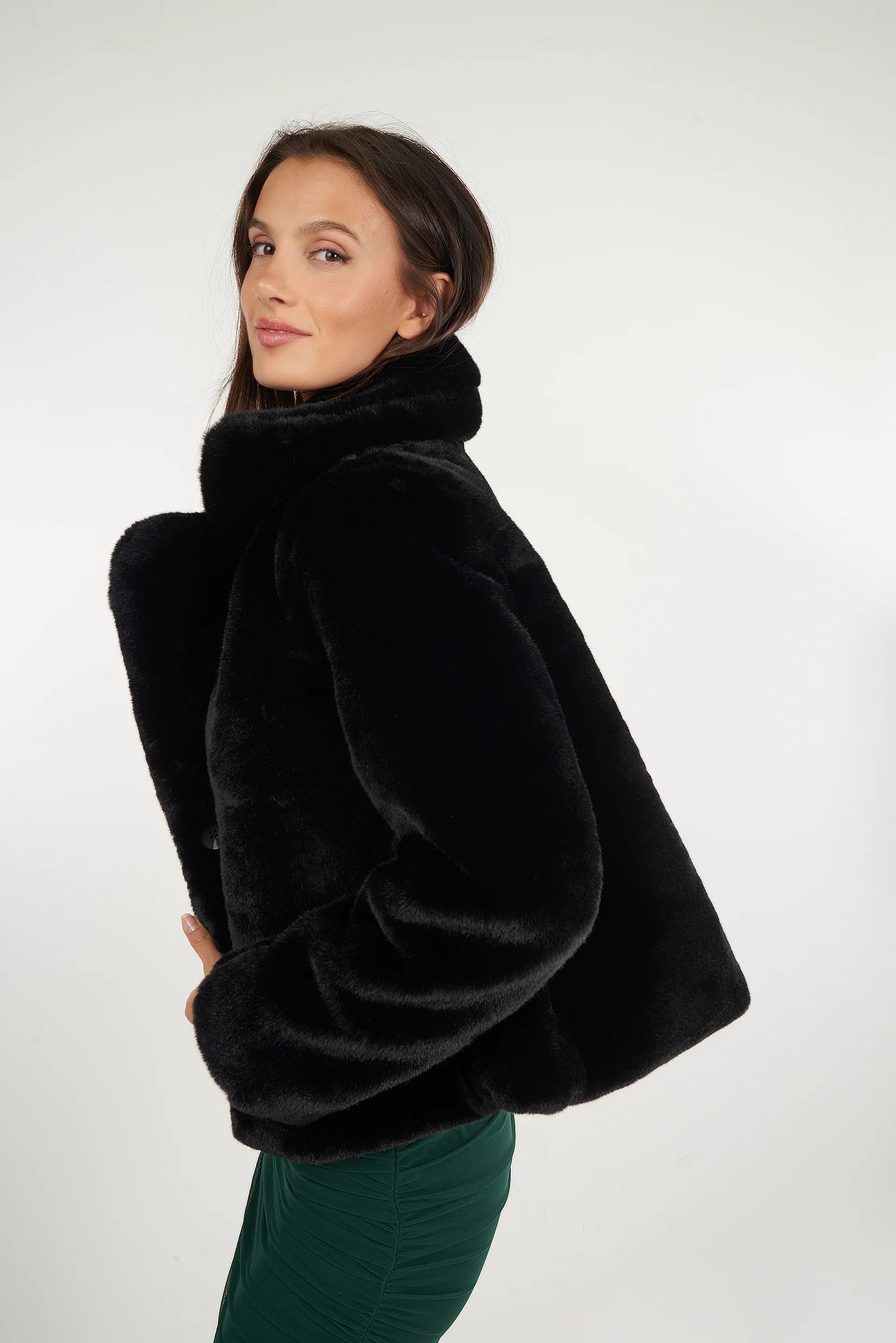 Manteau court en fourrure - DIANA -  (E-C6) - Image 10