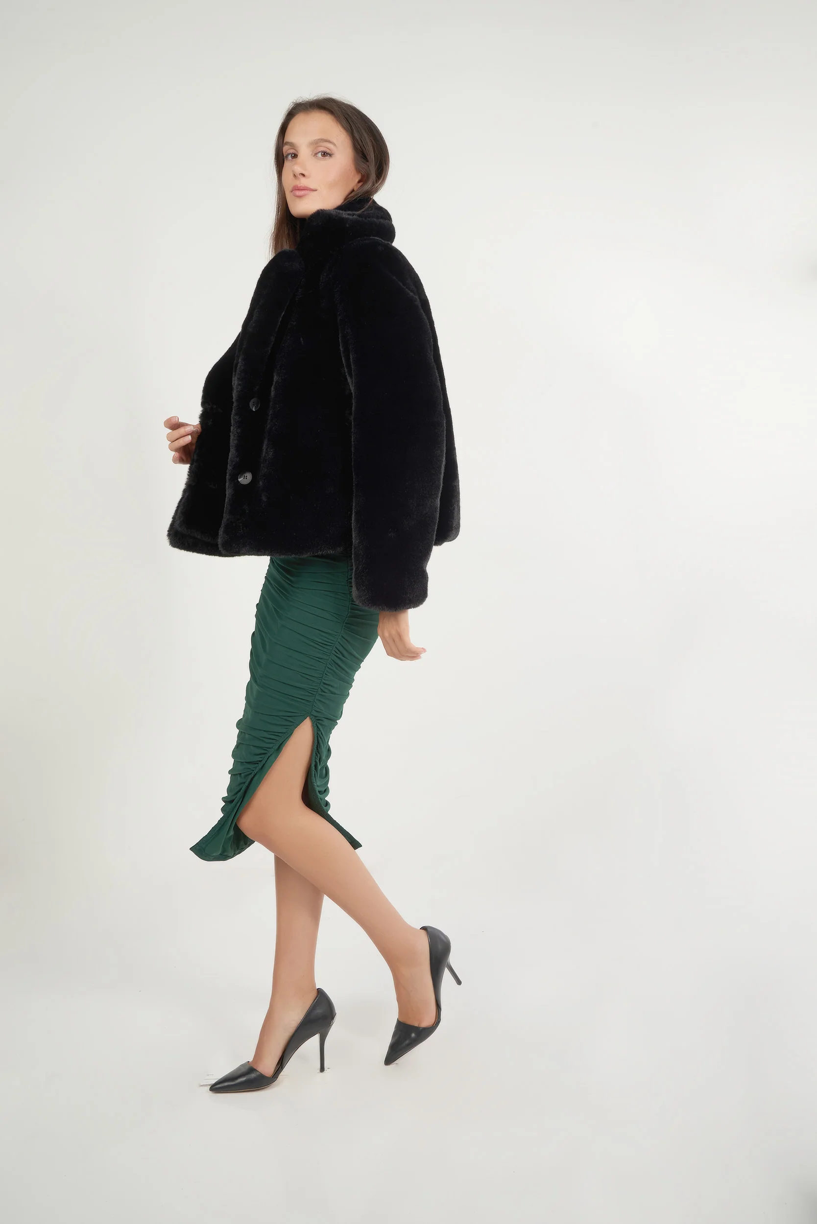 Manteau court en fourrure - DIANA -  (E-C6) - Image 16