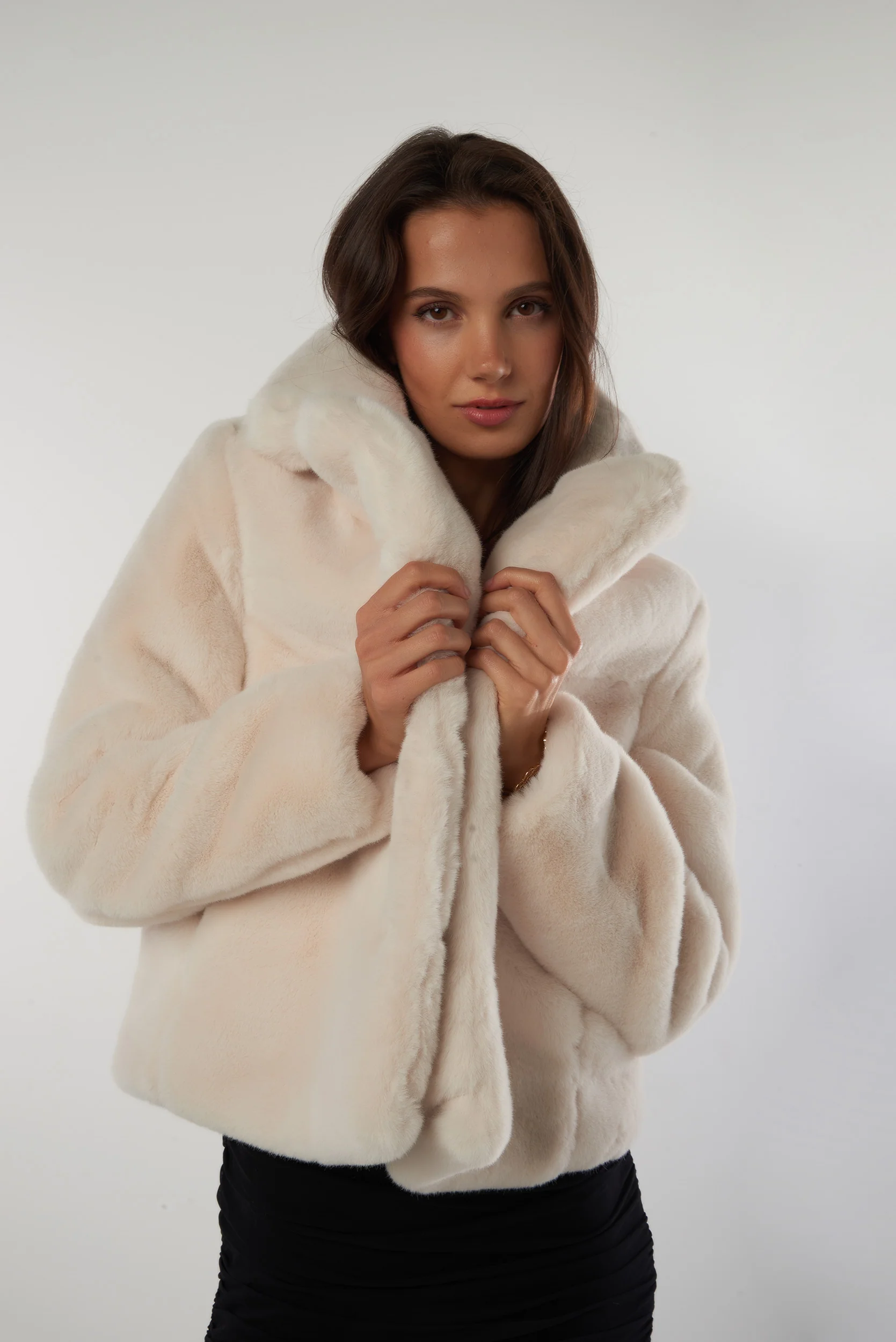 Manteau court en fourrure - DIANA -  (E-C6) - Image 4