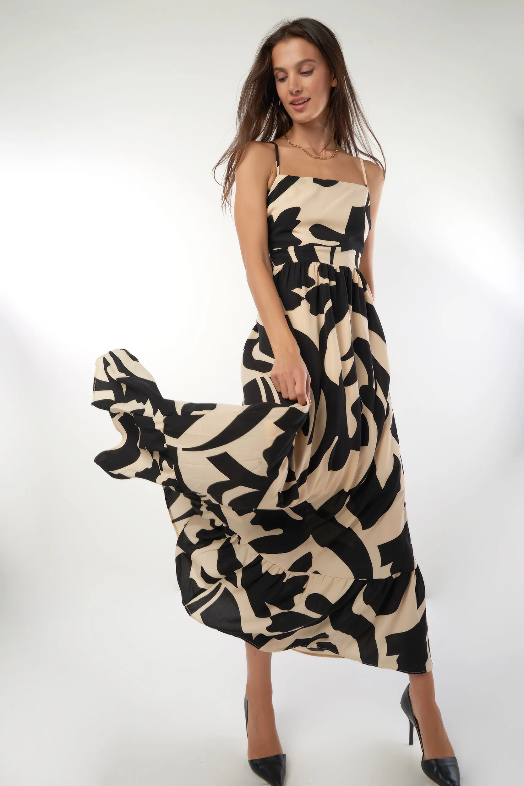 Robe à dos ouvert avec volants - DD4273 - (E-A15) - Image 5
